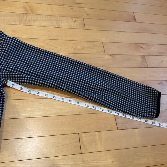 Uniqlo Houndstooth Zip Up Fleece - Picture 7 of 11